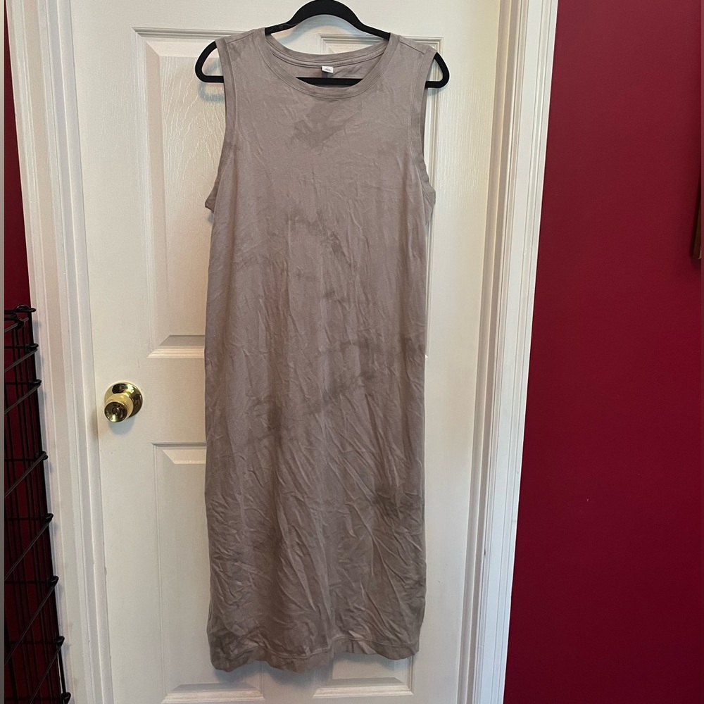Old Navy Sleeveless Grey Midi Dress